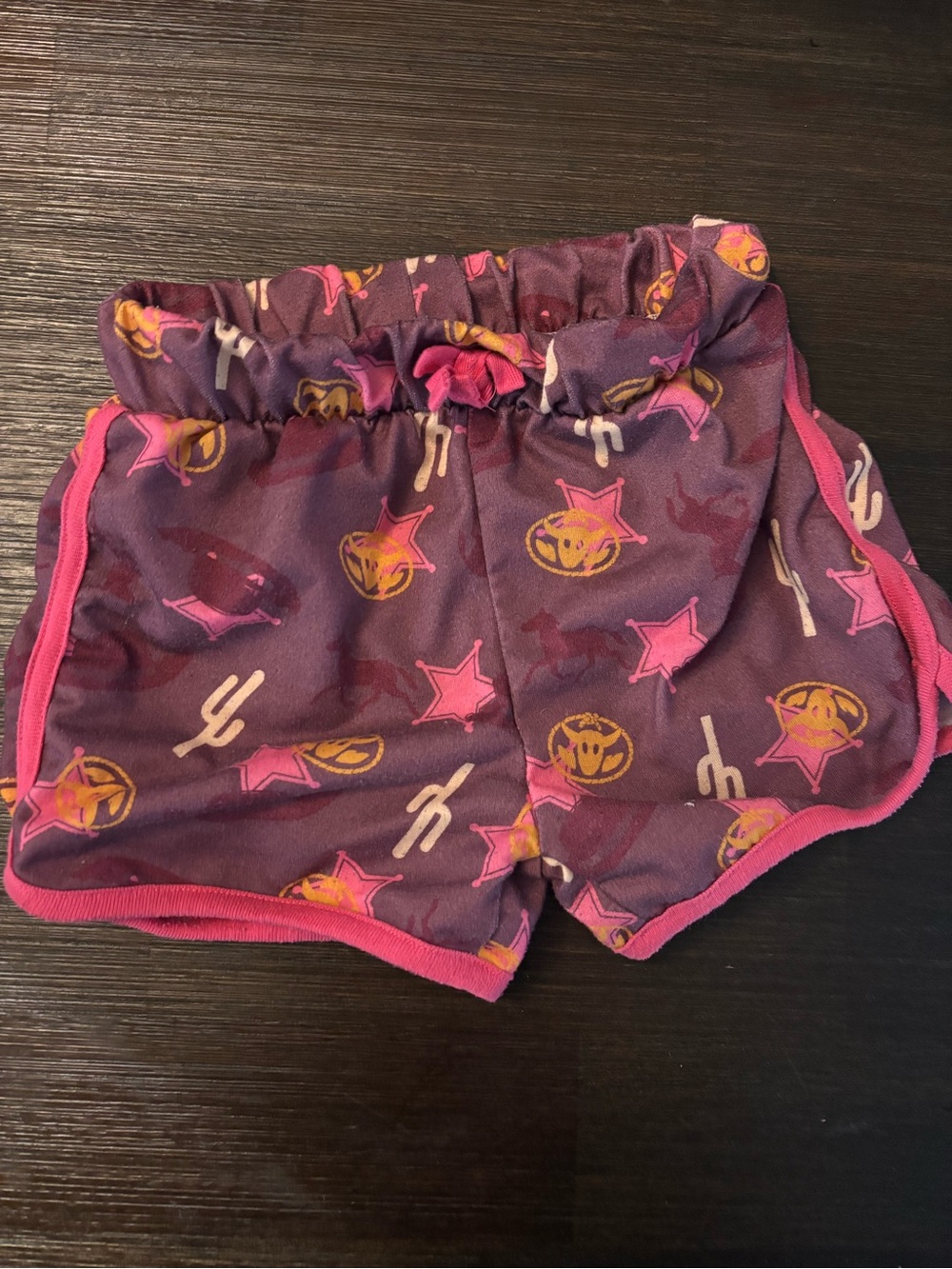 Must bundle Toy Story shorts 5T